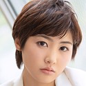 三岳ゆうなの顔写真