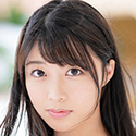 吉沢梨亜の顔写真
